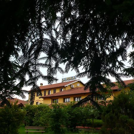 Hotel Ristorante La Perla Varallo Pombia Zewnętrze zdjęcie