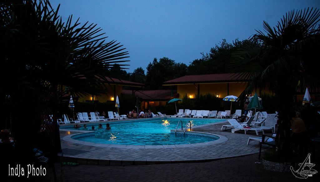 Hotel Ristorante La Perla Varallo Pombia Zewnętrze zdjęcie
