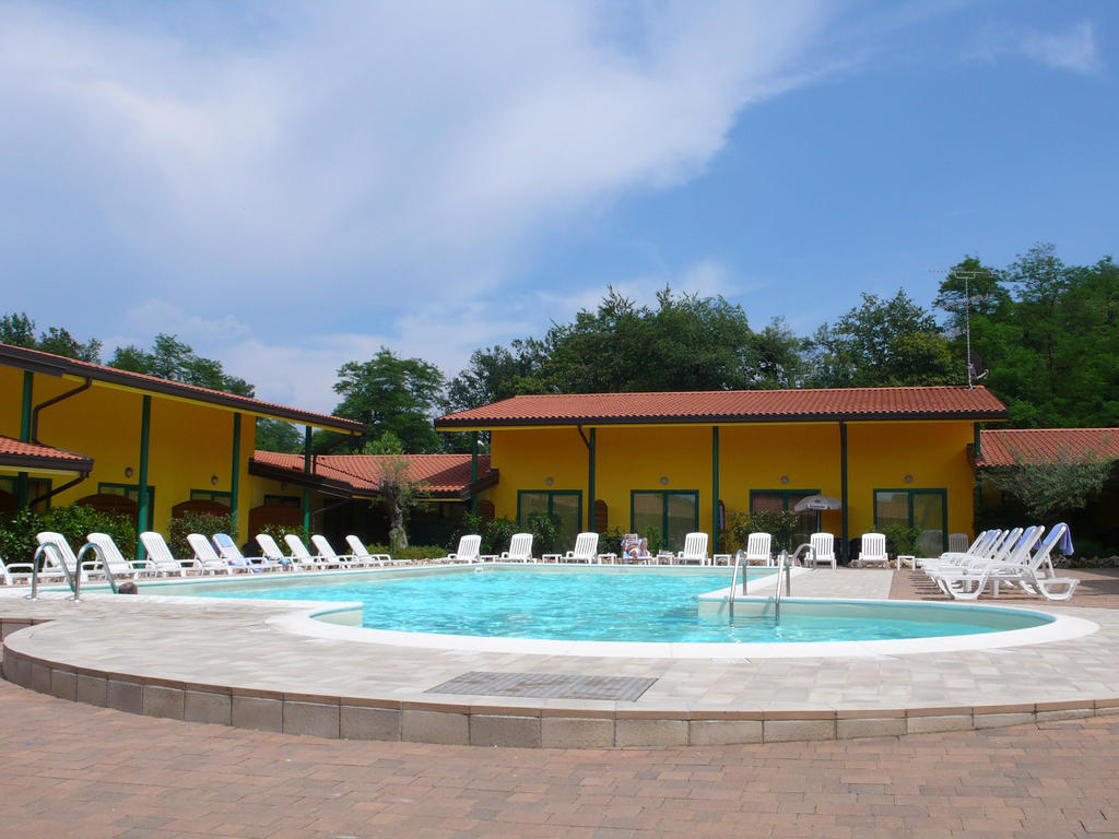 Hotel Ristorante La Perla Varallo Pombia Zewnętrze zdjęcie