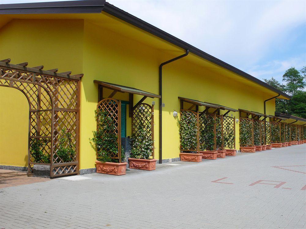 Hotel Ristorante La Perla Varallo Pombia Zewnętrze zdjęcie