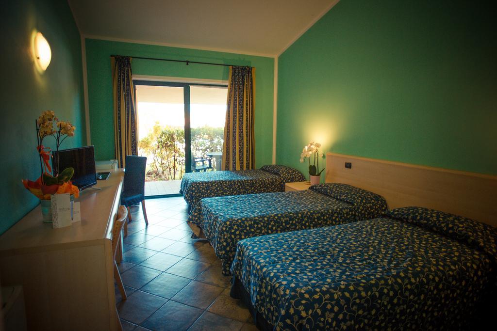 Hotel Ristorante La Perla Varallo Pombia Zewnętrze zdjęcie