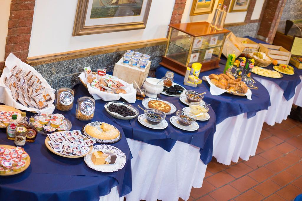 Hotel Ristorante La Perla Varallo Pombia Zewnętrze zdjęcie