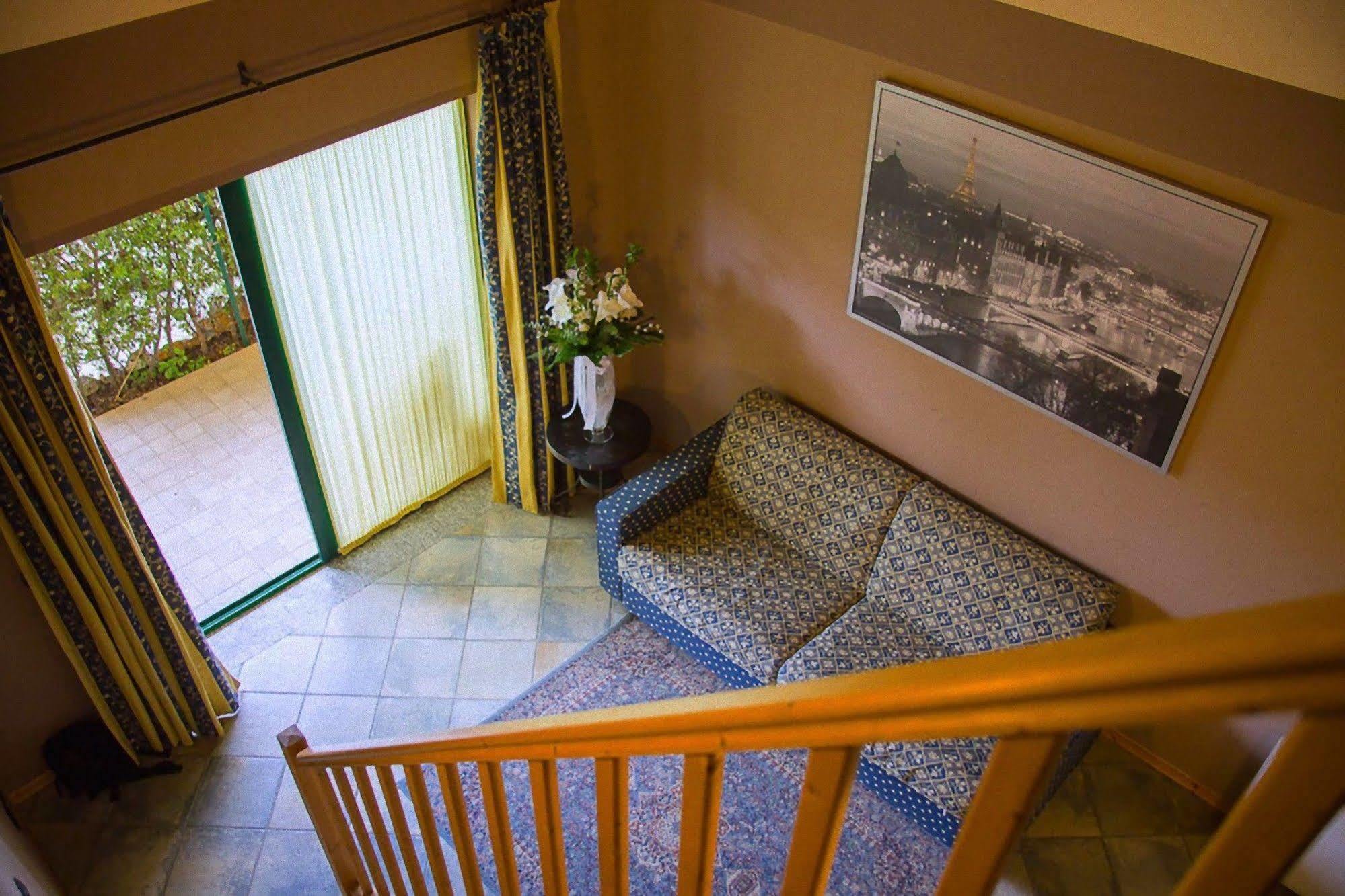 Hotel Ristorante La Perla Varallo Pombia Zewnętrze zdjęcie