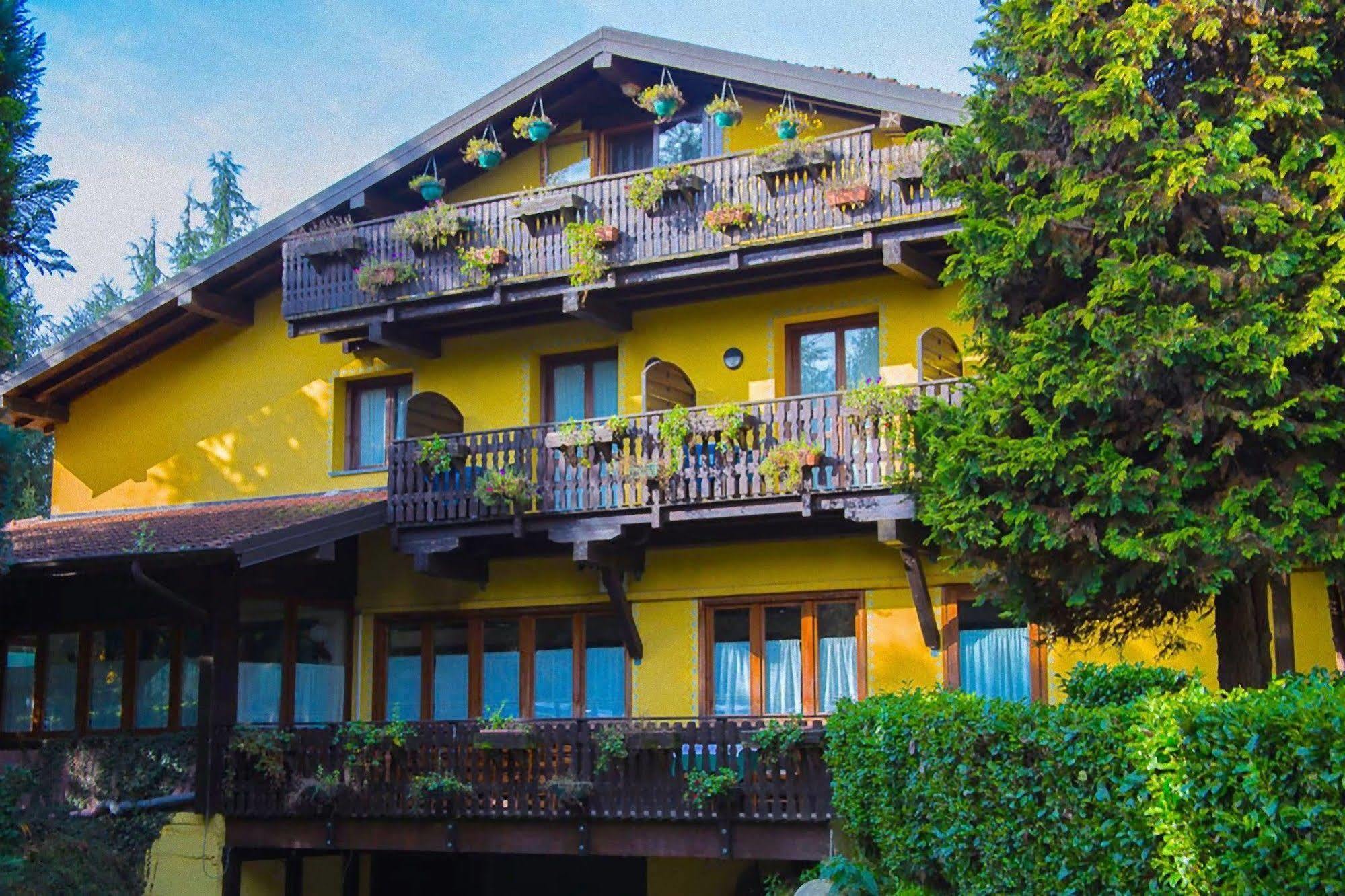 Hotel Ristorante La Perla Varallo Pombia Zewnętrze zdjęcie